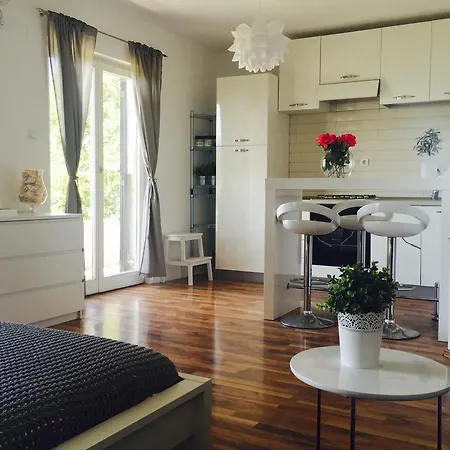 Апартаменты Aman Макарска